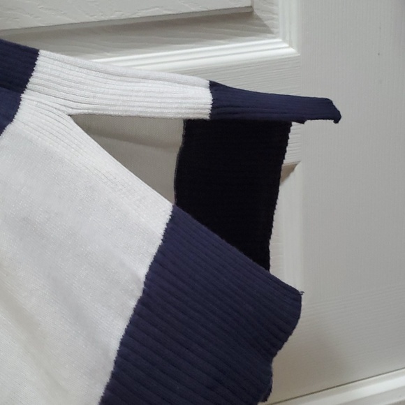 Jeanne Pierre Tunic Sweater - Picture 5 of 11